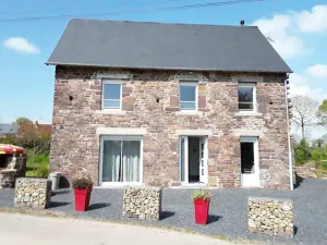 Image of Charming House in Ver - 6 People, 3 Bedrooms, WiFi, Terrace, Near Beaches