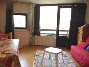 Image of Cozy studio in Risoul 1850 - 4 beds, ski-in\/ski-out, parking, balcony