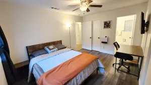 Image of SALE! Peaceful, Clean, 4x Queen Bed, Spacious!