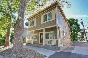 Image of Upscale 1890s Historic Apartment