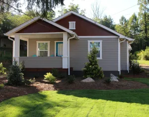Image of Beautiful Cottage, Short Walk to Downtown! No Extra Management Fees