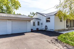 Image of House on 3 acres near Fair Hill Nature Park. Close to Pa, and De.