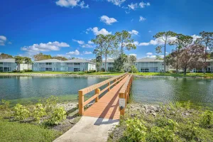 Image of Lakefront Condo in the heart of Naples