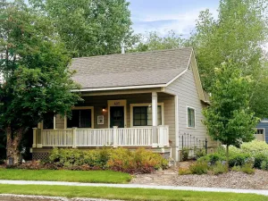 Image of Cozy, Well Equipped House 4 Blocks from Downtown.