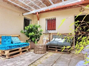 Image of Family house sleeps 9 with above ground swimming pool