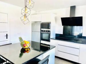 Image of La Contemporaine, 3 bedrooms, 5 minutes from Waligator and Aqualand!