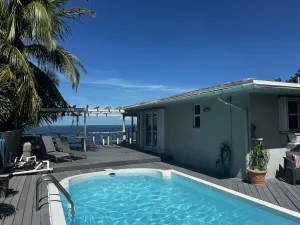 Image of Caribbean Sunsets: 3BR Home Gulf Views Pool & Dock