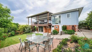 Image of Caves Cottage - gorgeous 180 degree ocean views