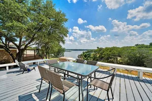 Image of The Lovely Lakehouse - The Sights of Lake Belton