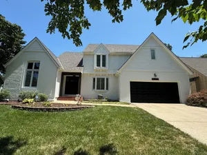Image of Spacious 4 BR house; quiet suburb, with amazing hwy access!