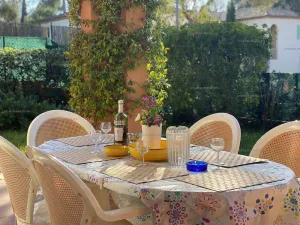 Image of Apartment T2 in garden level in residence with swimming pool for 4