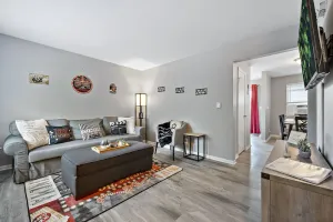 Image of 2 bd 1.5 bath\/WI-FI\/Sleeps6\/Near waterpk\/Yorkville
