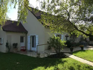 Image of Family Retreat: Cozy Cottage with Large Garden, Near Historic Chateaux and Loire Valley Attractions