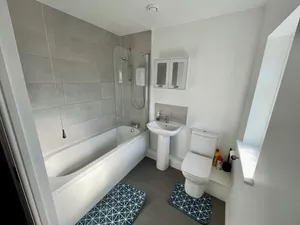 Image of Spacious 3-Bedroom House with Parking Family Friendly