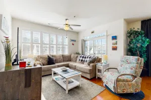 Image of Airy condo near the beach with pool, tennis court, WiFi, AC, & washer\/dryer