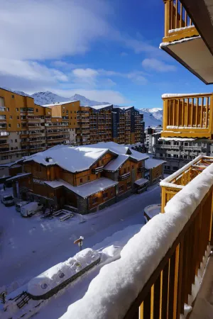 Image of APARTMENT FOR RENT SKI AT THE FOOT OF THE SLOPES \/ SOUTH BALCONY \/ 4 PERS \/