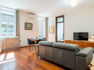 Image of Stylish 1-Bedroom Apartment Close to Beaches