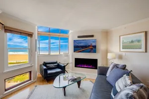 Image of OCEANFRONT Direct VIEW at the beach\/ balcony\/elevator