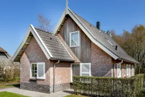 Image of Beautiful holiday home with 2 bathrooms, 2 km from Appelscha