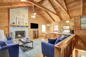 Image of Cozy Cabin in Warm Springs near FDR State Park and Callaway Gardens