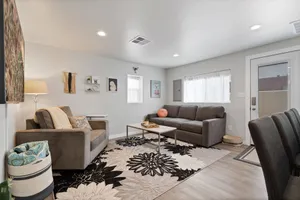 Image of 1B\/b: Casita C-Downtown-UofA-Restaurants-Cafes-Bars-Museums-Washer\/Dryer-Parking