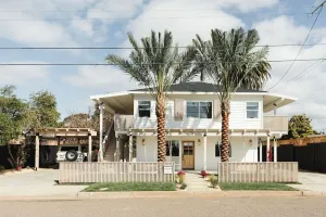 Image of Elegant 2BR with Outdoor Space