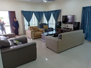 Image of I GREAT OFFICE OR FAMILY RETREAT FOR 15 PEOPLE