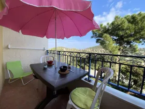 Image of Les Issambres: Studio cabine 4 couchages, clim, piscine, parking - FR-1-226-84