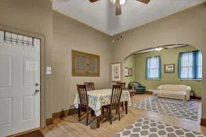 Image of Charming Upstairs Apartment in The Center of Town