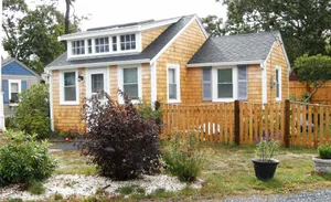 Image of Peaceful 2 Bdrm Cottage WiFi A\/C Ingrd Pool & Walk To Beach!