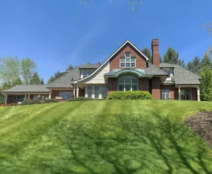 Image of Nearly 6000 sq ft of luxury living only 3 mi from PSU stadium
