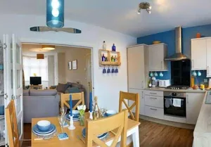 Image of The Nets - Fantastic 3 bedroom house with parking