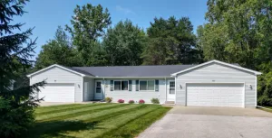 Image of 2 Bedroom 2 Bath Condo 15 mins to the hospitals in Saginaw.