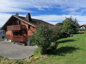 Image of Chalet à 1000 m D'altitude Situé à 1km D'une Station et à 10 min D'evian