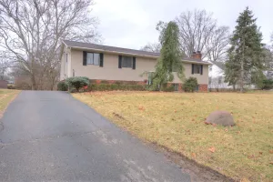 Image of Remodeled Spacious home Minutes from Downtown!