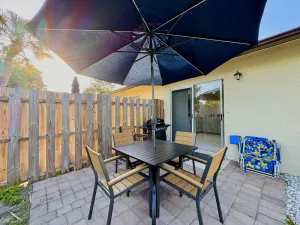 Image of Seaside Elegance 3 Mi to FM Beach Paradise Sleep 6
