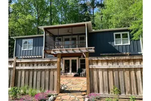 Image of Heavener farm guesthouse (two story)