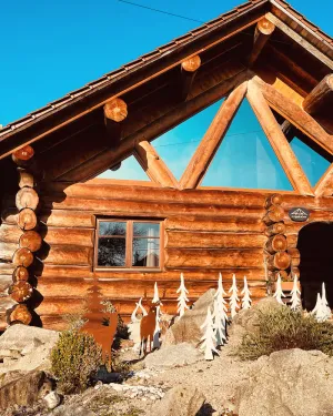 Image of 5-star log cabin with SPA