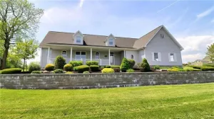 Image of Owasco Lake House w\/ 120ft private water front!