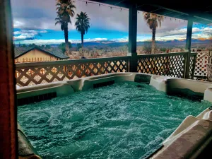 Image of <Redrock Views><Near Sedona><Hot Tub>
