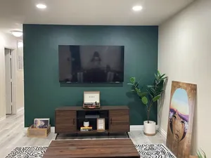 Image of Artsy Mid-Century Modern 2br2ba