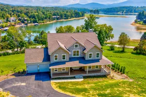 Image of Modern Mountain Lakeside Retreat