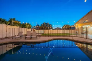 Image of Sleeps 11 with pool and putting green!