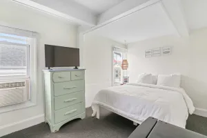 Image of The Melrose