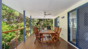 Image of Stylish 4 bedroom home only a stroll to the ocean