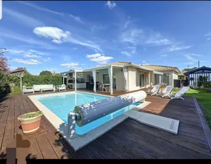 Image of Quiet house for 6 people with heated pool