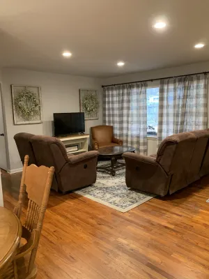 Image of The Glad House 4bedrms 2 bath!