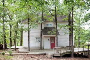 Image of 3 Bedroom 2 Bath Cozy Country Home with beautiful scenery