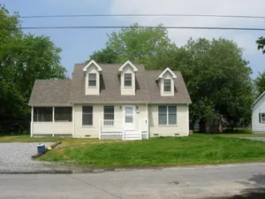 Image of Duck's Delight - Pet friendly rentals within walking distance to Maddox Blvd!