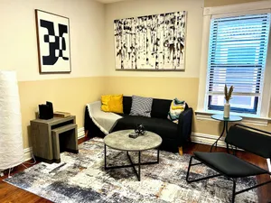 Image of Tower Grove Twins 2bd